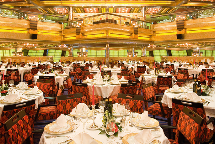 Restaurante a bordo del Costa Pacifica CRUCEROS COSTA PACIFICA CRUCEROS NORTE DE EUROPA CRUEROS FIORDOS NORUEGOS COSTA CRUCEROS CRUCEROS CABO NORTE CRUCEROS MEDITERRANEO